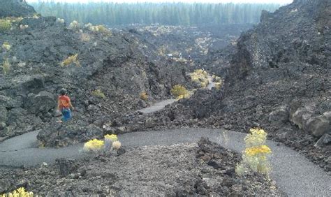 lava lands bend oregon.